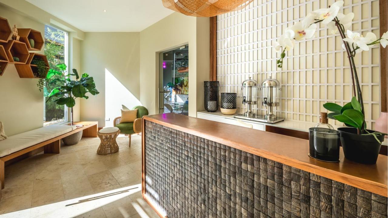 Be Live Collection Punta Cana Adults Only Exterior foto The lobby of the hotel
