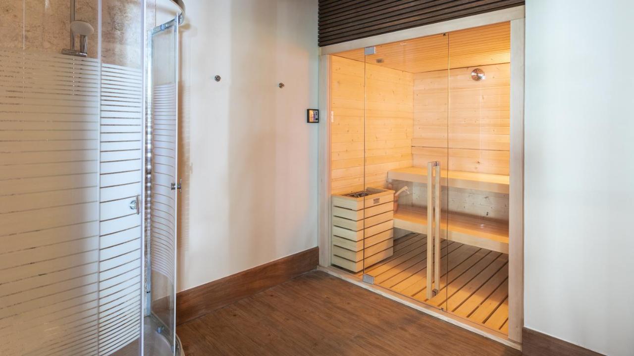 Be Live Collection Punta Cana Adults Only Exterior foto A modern Finnish sauna